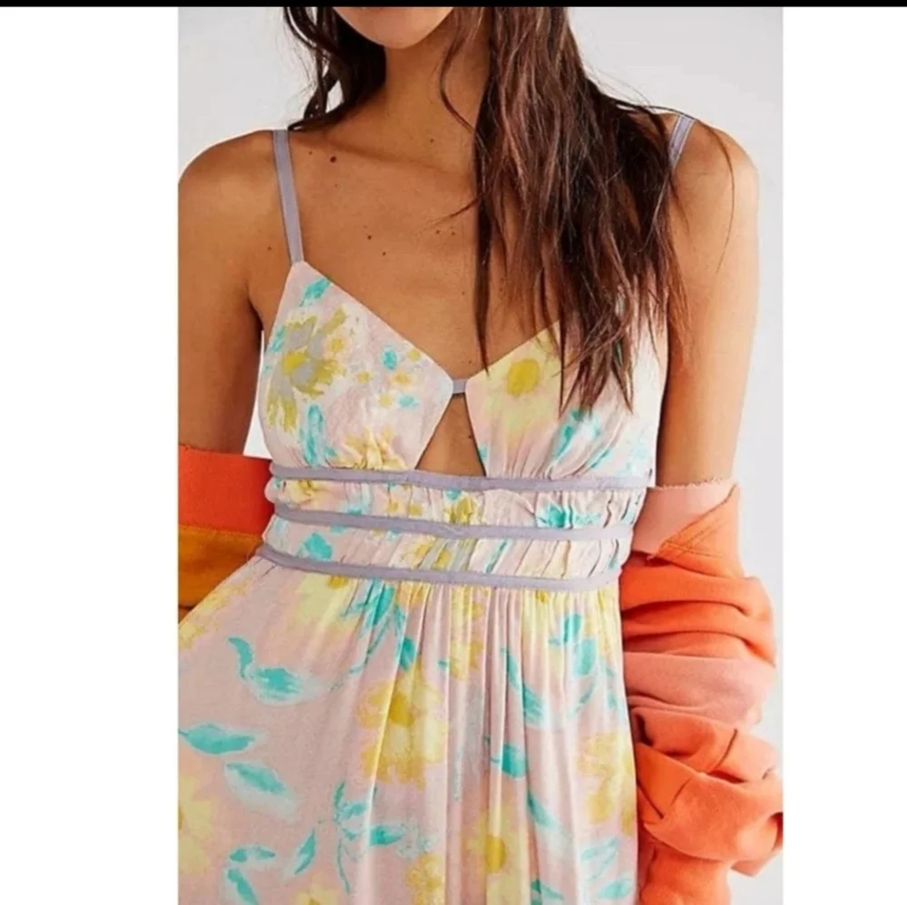FREE PEOPLE WISTERIA MAXI DRESS.      SIZE SMALL NWT